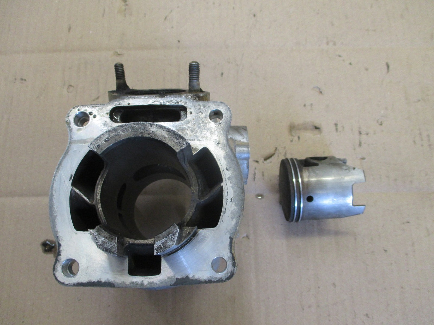 Cylindre / piston référence 3MB00 cote 56.00 mm pour Yamaha 125 DTR - DTRE