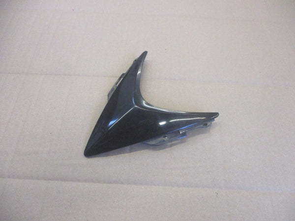 Pointe de liaison carénage avant pour Honda 125 CBR - JC34