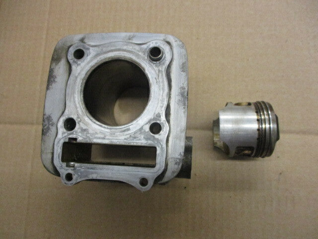 Cylindre / piston pour Suzuki 125 GN - NF41A