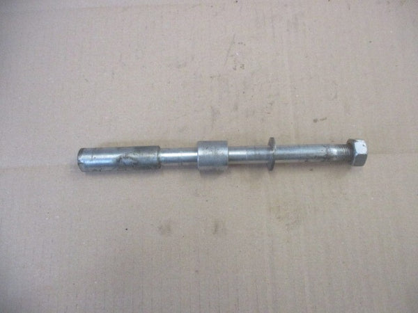 Axe de roue avant pour Derbi 125 Mulhacen