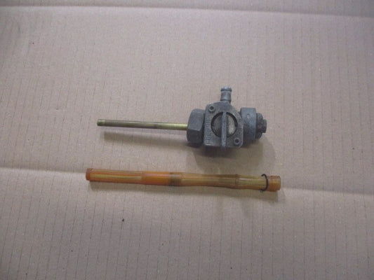 Robinet d'essence pour Honda 650 SLR - RD09