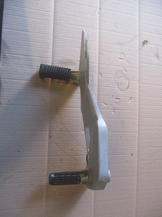 Platine cales pieds droite pour Honda 650 XLV Transalp - RD10A - RD11A