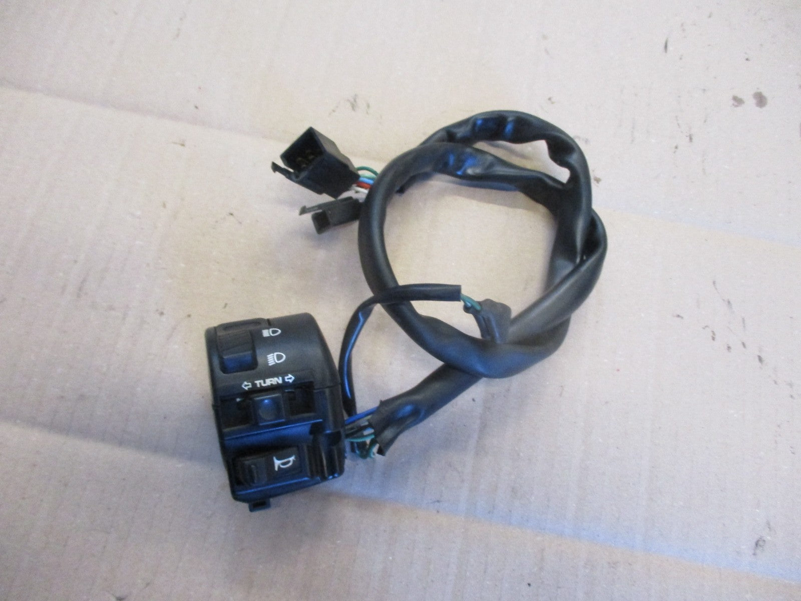 Commodo gauche pour Honda 125 XLV Varadéro - JC32