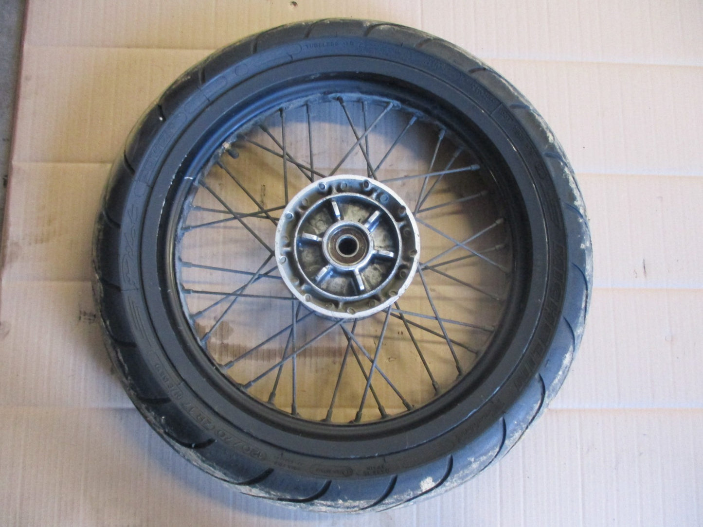 Roue arrière pour Suzuki 650 XF Freewind
