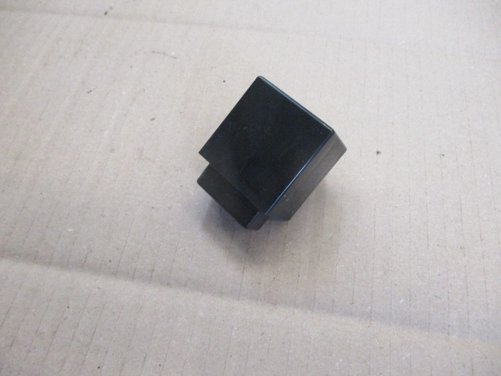 Relais de sécurité G8D-04 pour Yamaha 750 FZX - 2JE