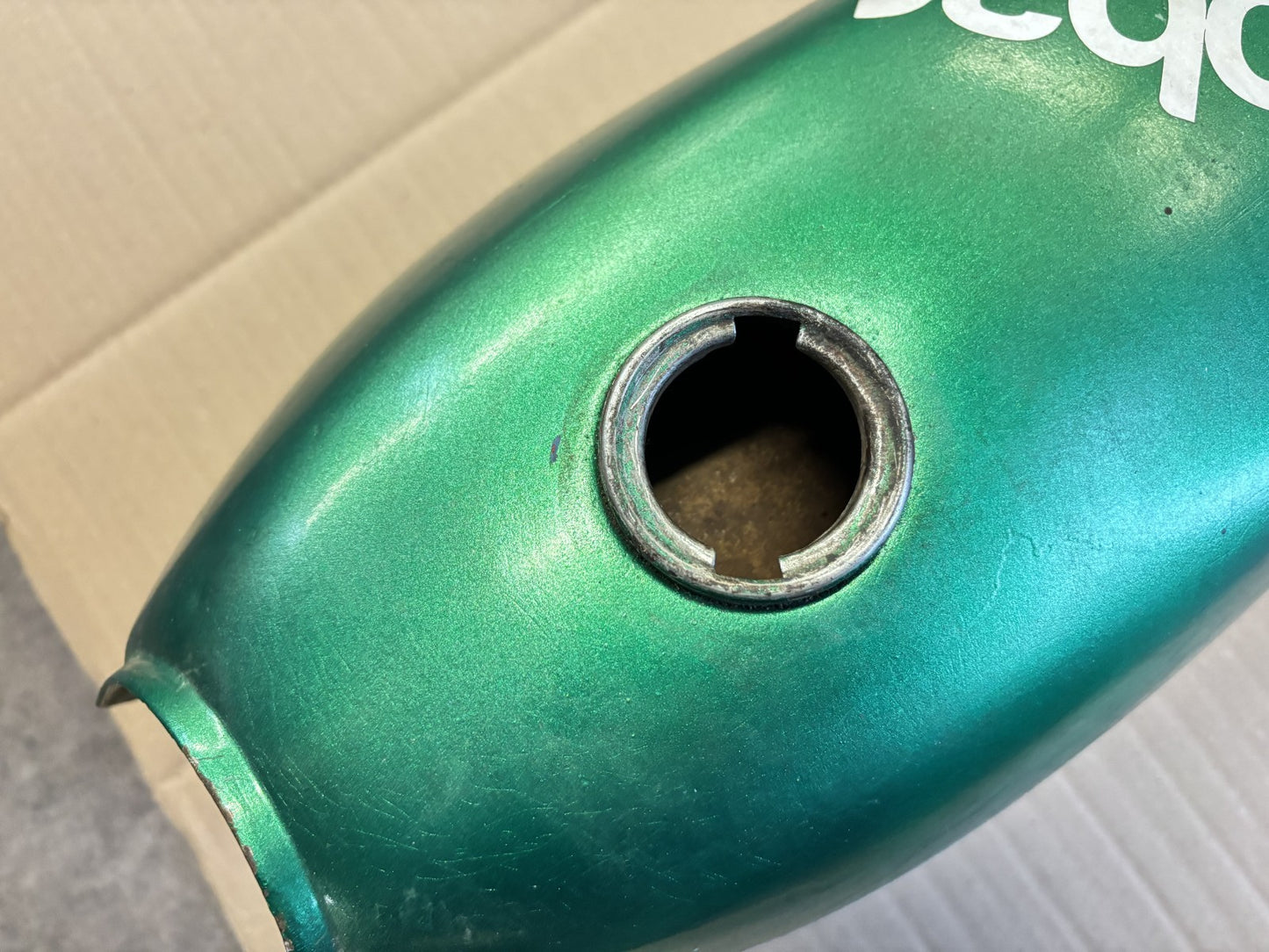 Réservoir d'essence pour Kawasaki 125 KE