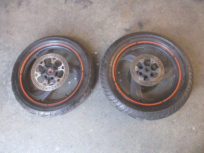 Roues avant + arrière avec pneu quasi neufs + disques Yamaha 125 TDR - 4FU - 5AE