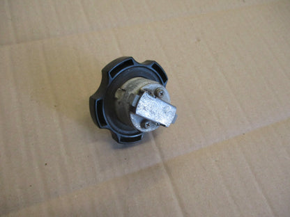 Bouchon essence à clé pour Yamaha 600 XTE - 3TB - 4PT - DJ02