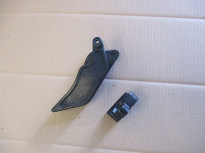 Guide chaîne pour Suzuki 125 DR - SF44A