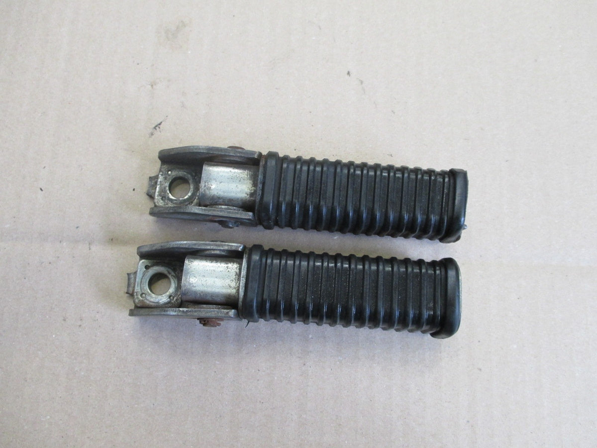 Cales pieds arrière pour Honda 125 CBT - CB125T - 125 Twin