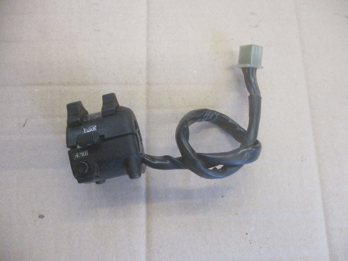 Commodo gauche pour Yamaha 600 XTK - 3TB