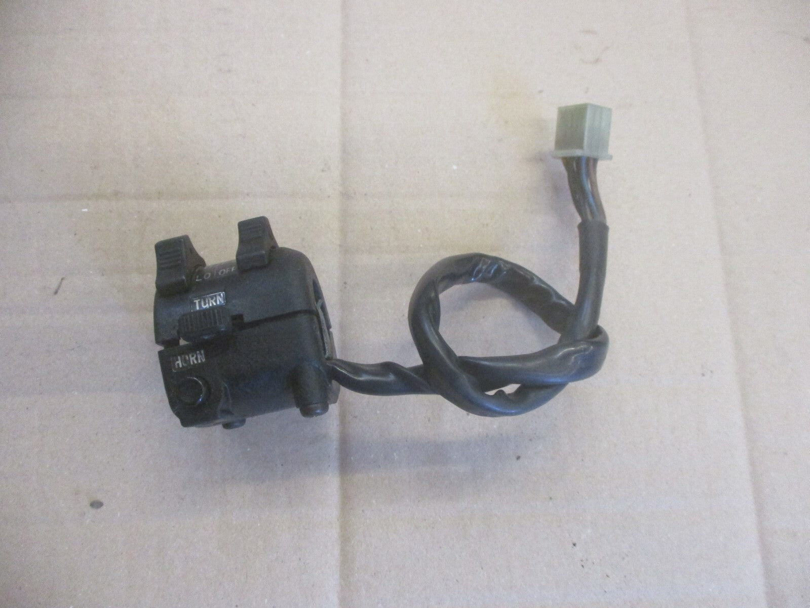 Commodo gauche pour Yamaha 600 XTK - 3TB