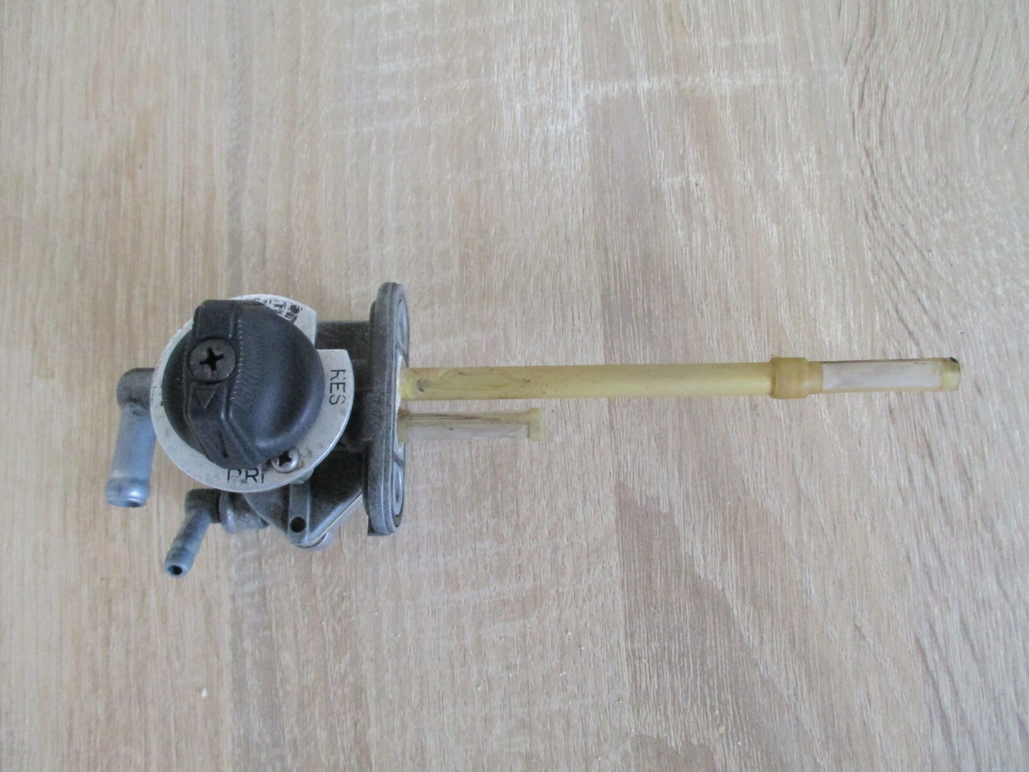 Robinet d'essence pour Suzuki 650 Freewind