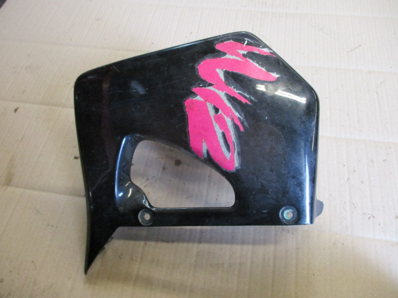 Ouie flanc de réservoir gauche pour  Cagiva 350 - W12 - 2N1