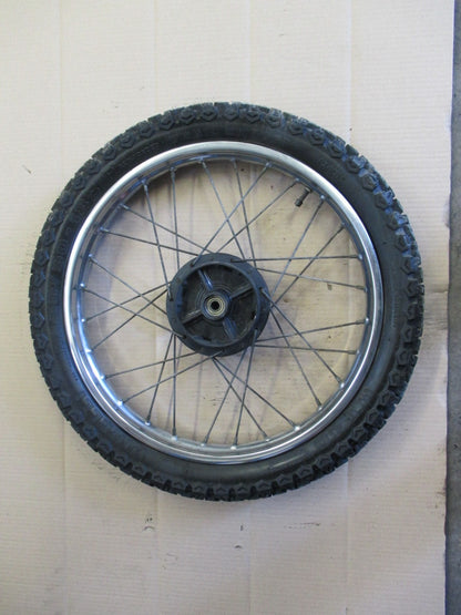 Roue arrière avec pneu en bon état pour Suzuki 50 TS - ER21 - 5XAP