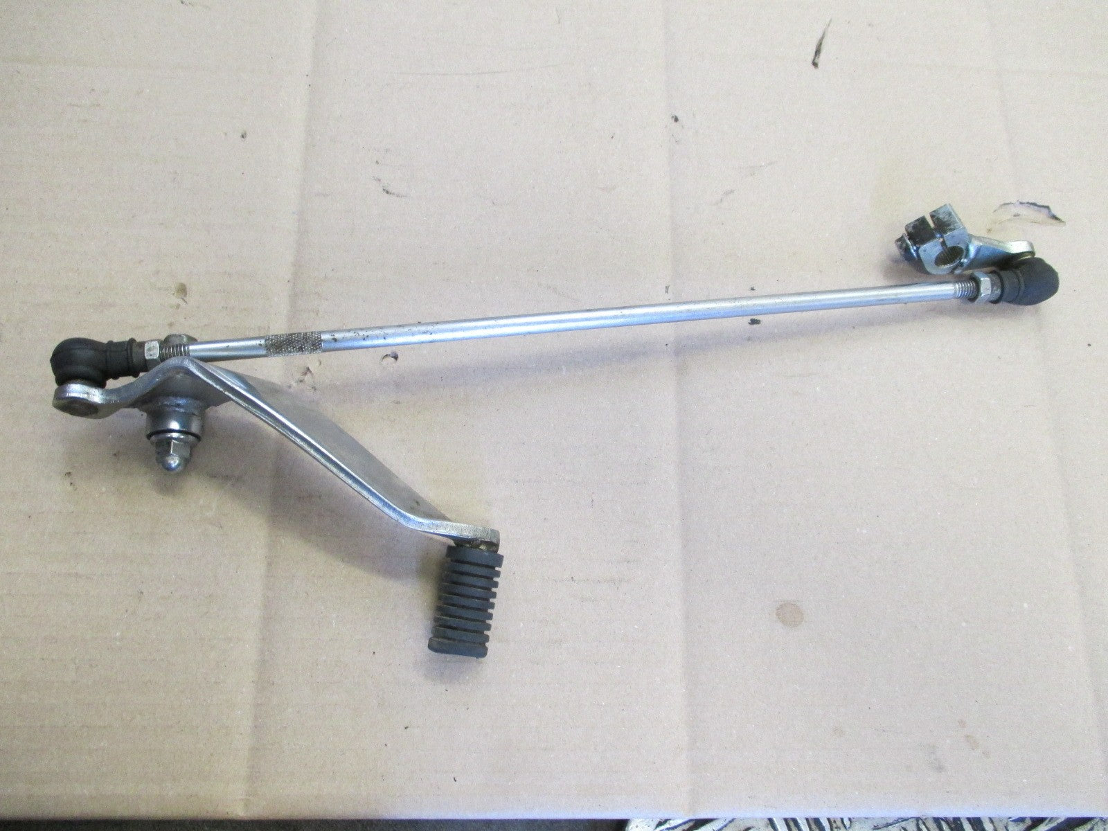 Sélecteur de vitesses + tringlerie pour Honda 600 VT C Shadow - PC21