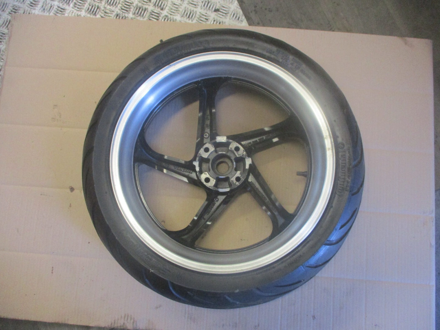 Roue avant et arrière avec bordures polies pour Honda 750 VFR - RC36 - Phase 1