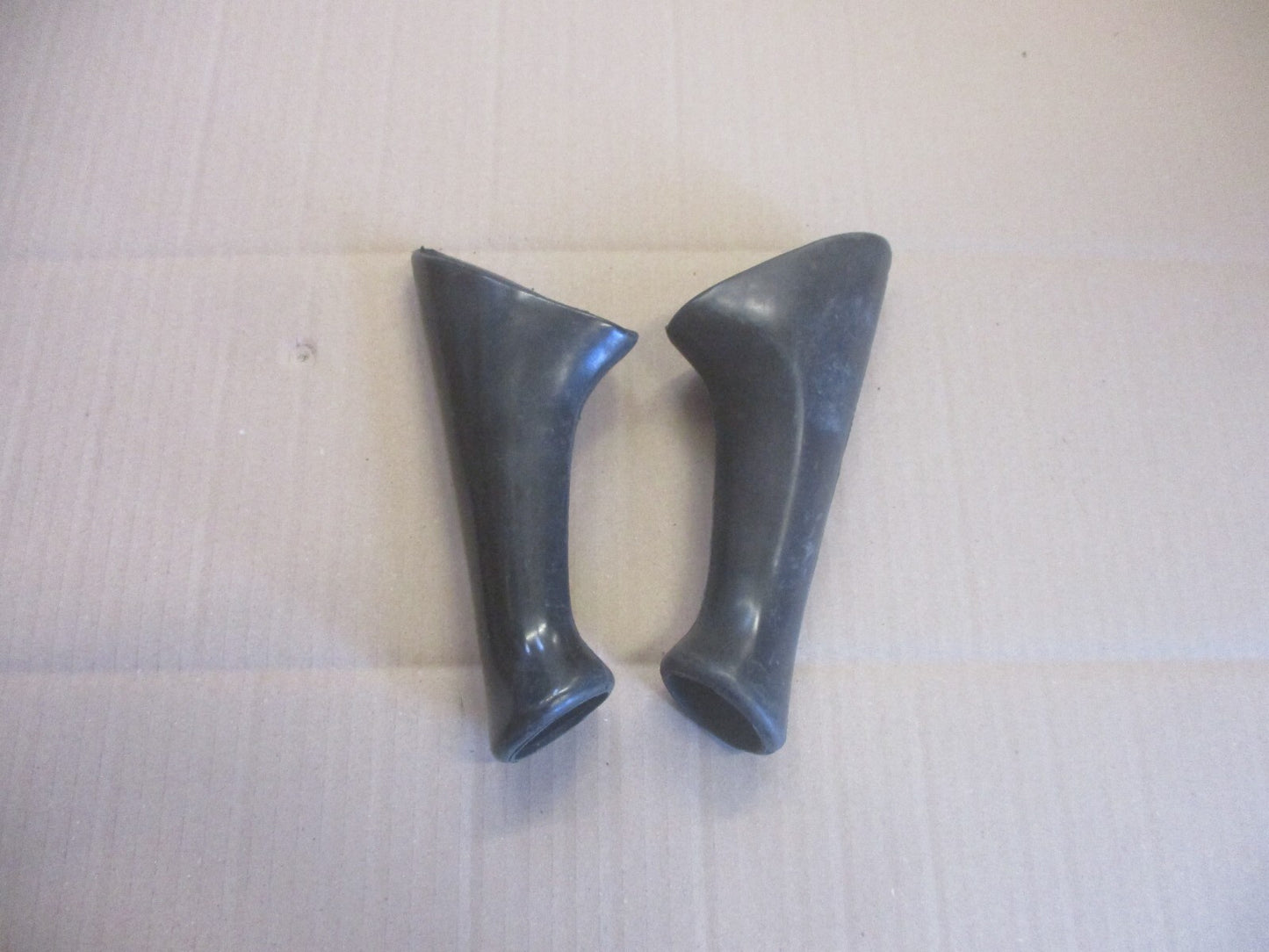 Caoutchoucs de rétroviseurs pour Honda 750 VFR - RC36 - Type 1 - 1990/1993