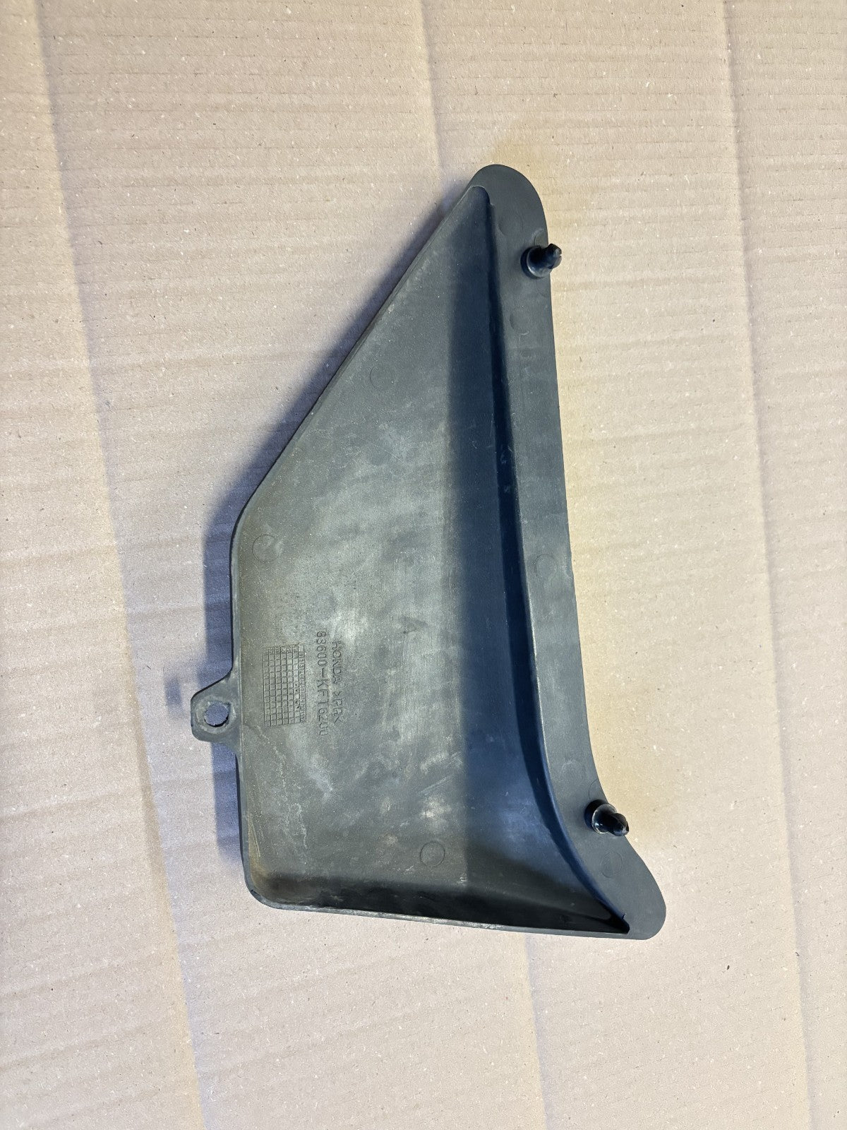 Cache latéral gauche pour Honda 125 CLR - City Fly - JD18A