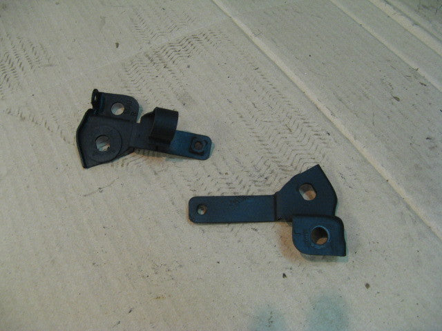 Pattes de clignotants avant pour Suzuki 600 DR - 650 DR - SN41A - SP41A
