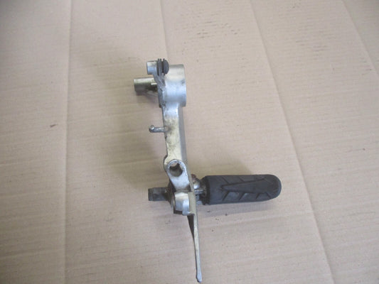 Platine cale pied avant droite pour Honda 800 VFR - RC46D - 2000
