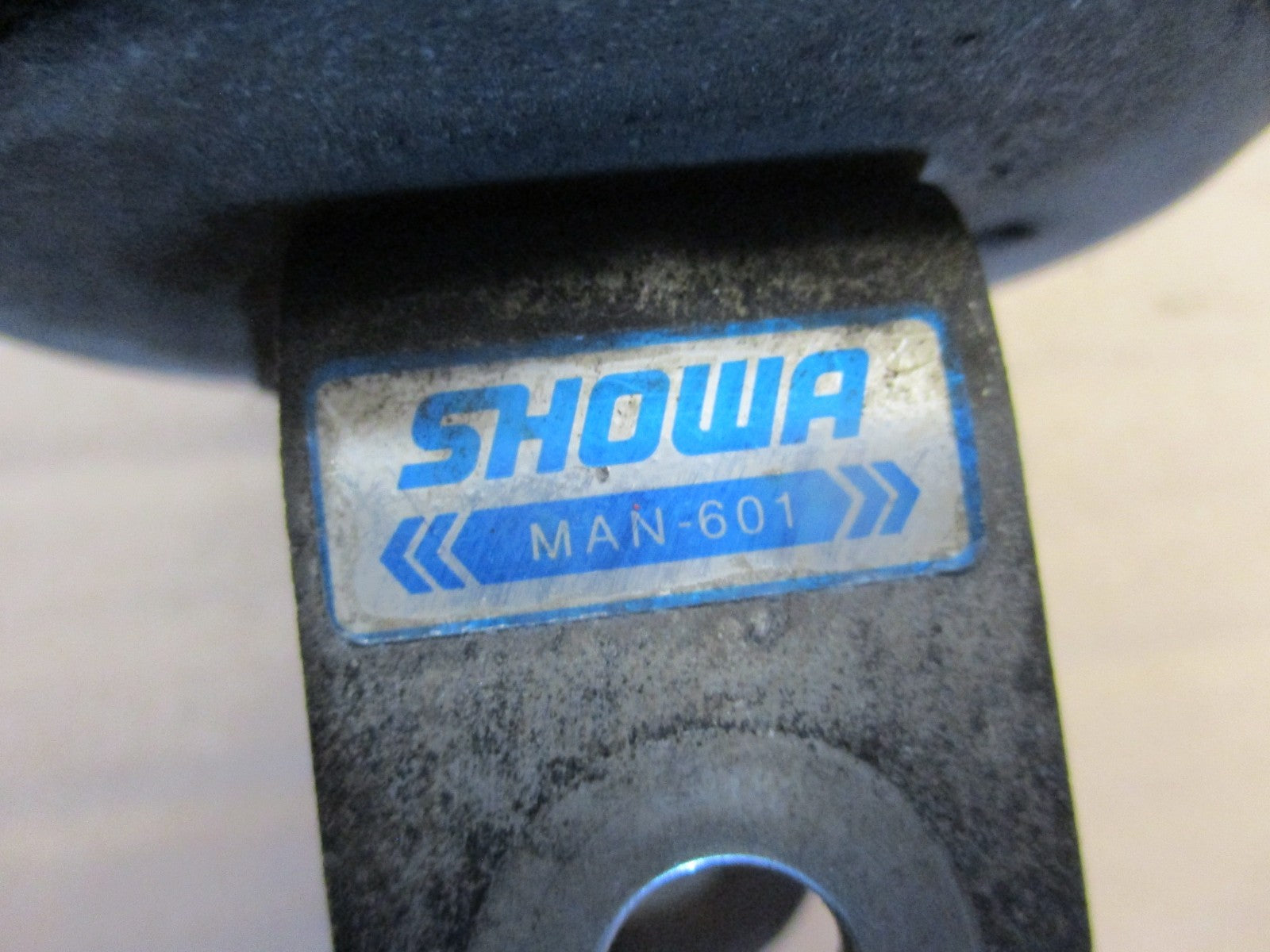 Amortisseur arrière MAN-601 pour Honda 650 NX Dominator RD02