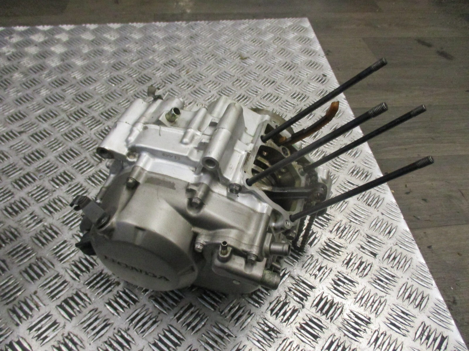 Bas moteur pour Honda 125 CBR - JC34
