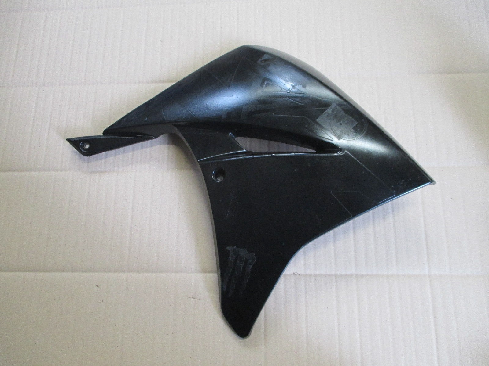 Flanc de réservoir droit pour Yamaha 125 XTX - XTR