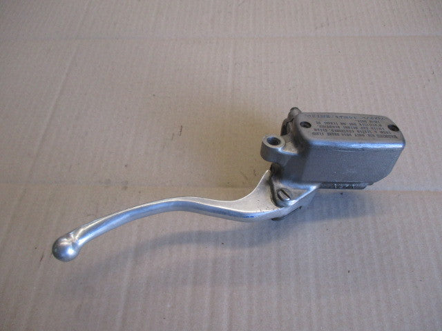 Maitre cylindre de frein avant pour Honda 650 NTV REVERE - RC33