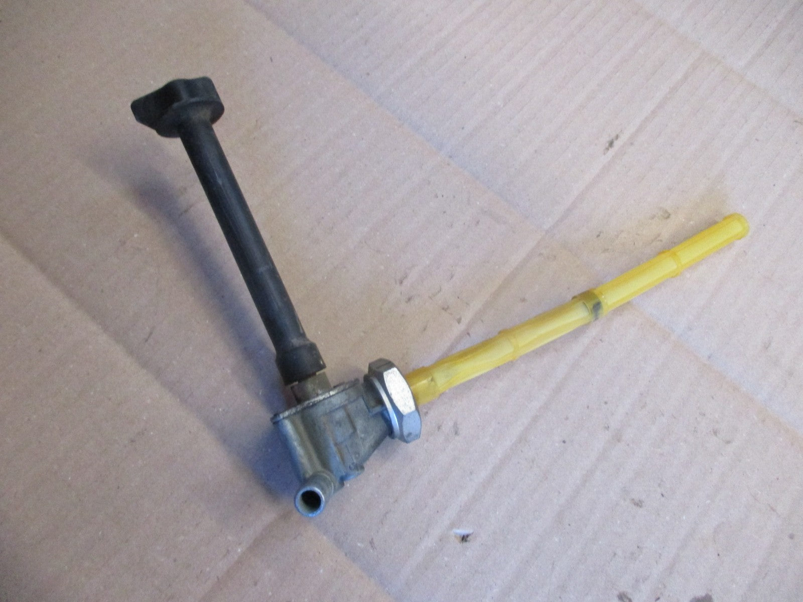Robinet d'essence + filtre pour Honda 125 XLV Varadéro - JC32