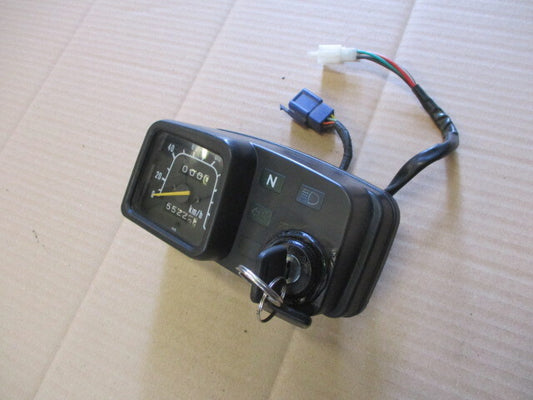 Bloc compteur 55223 kms + nieman pour Suzuki 125 DR - SF44A