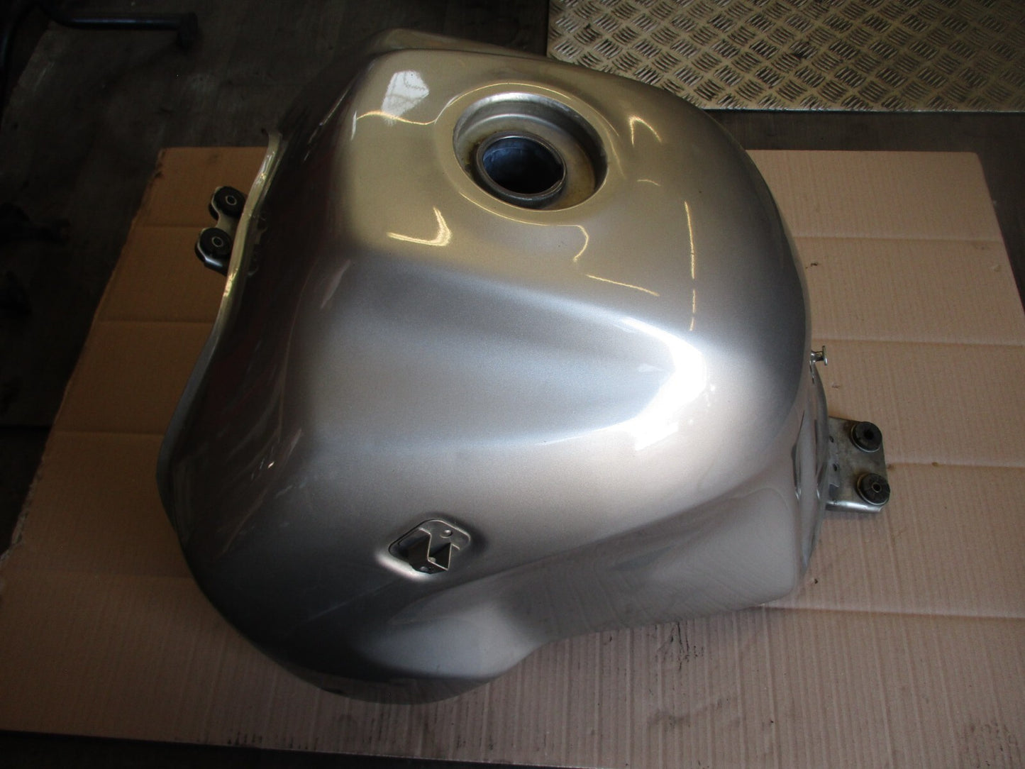 Réservoir d'essence pour Honda 1000 XLV Varadéro - SD01 - 1999/2002