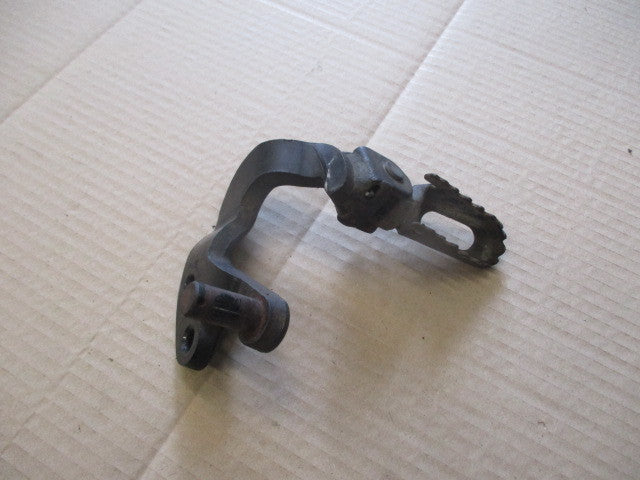 Cale pied avant droit pour Yamaha 600 XTE - 3TB - 4PT - DJ02