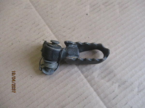 Cale pied avant droit pour Honda 750 XLV - RD01