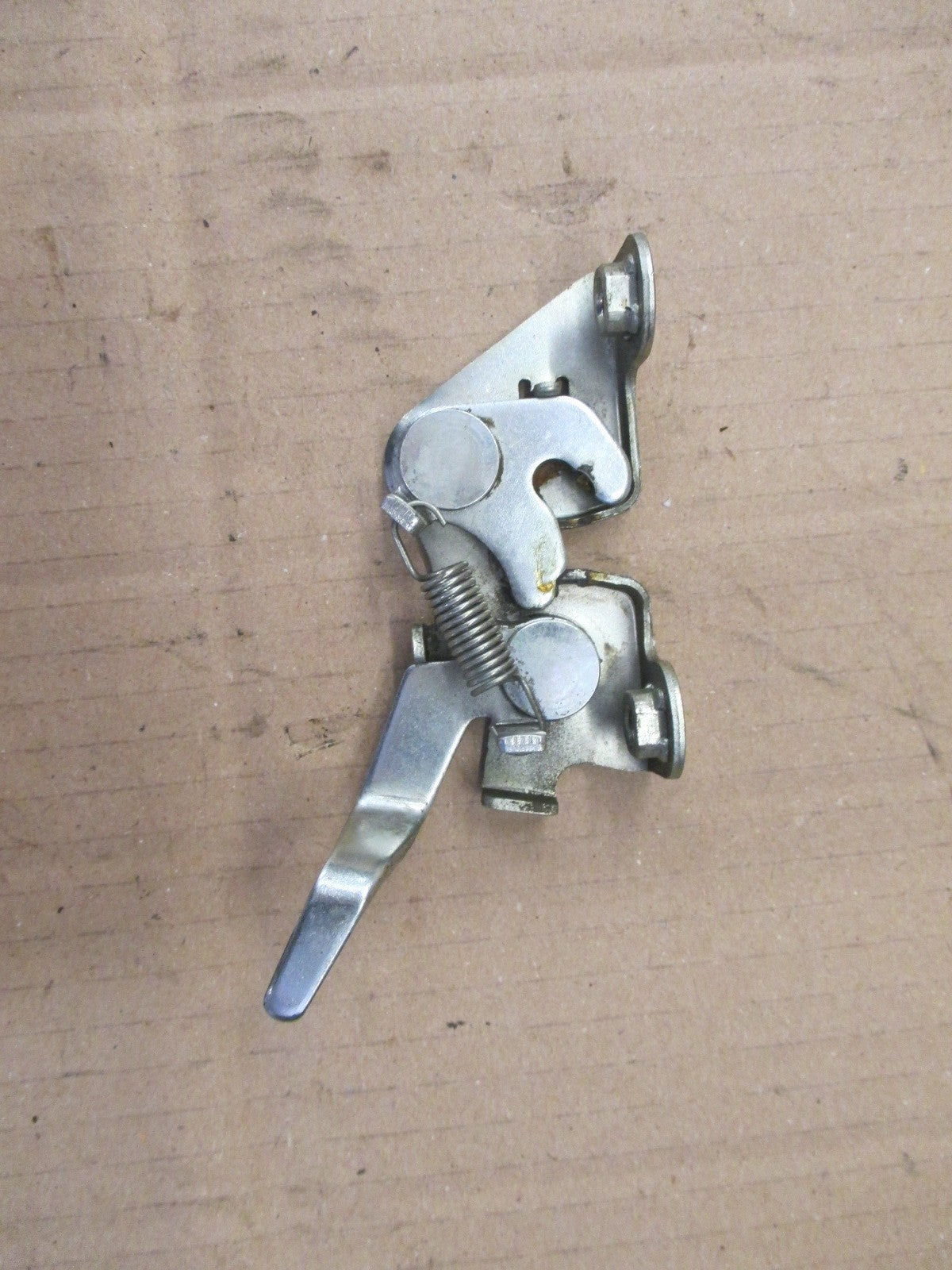 Mécanisme de serrure de selle pour Honda 125 CBF - JC74