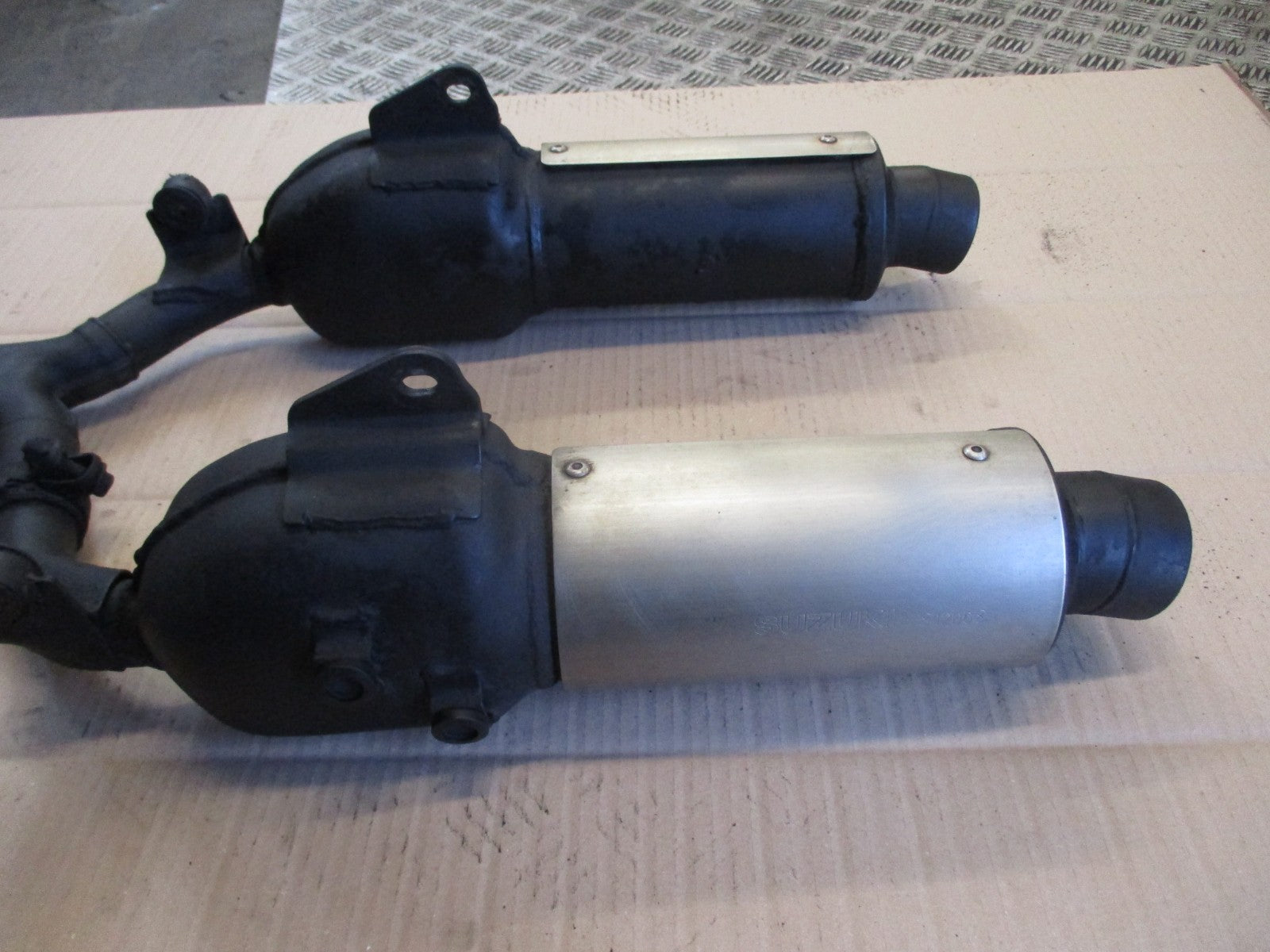 Silencieux d'échappement pour Suzuki 650 DR RS SE - SP42A - SP43A