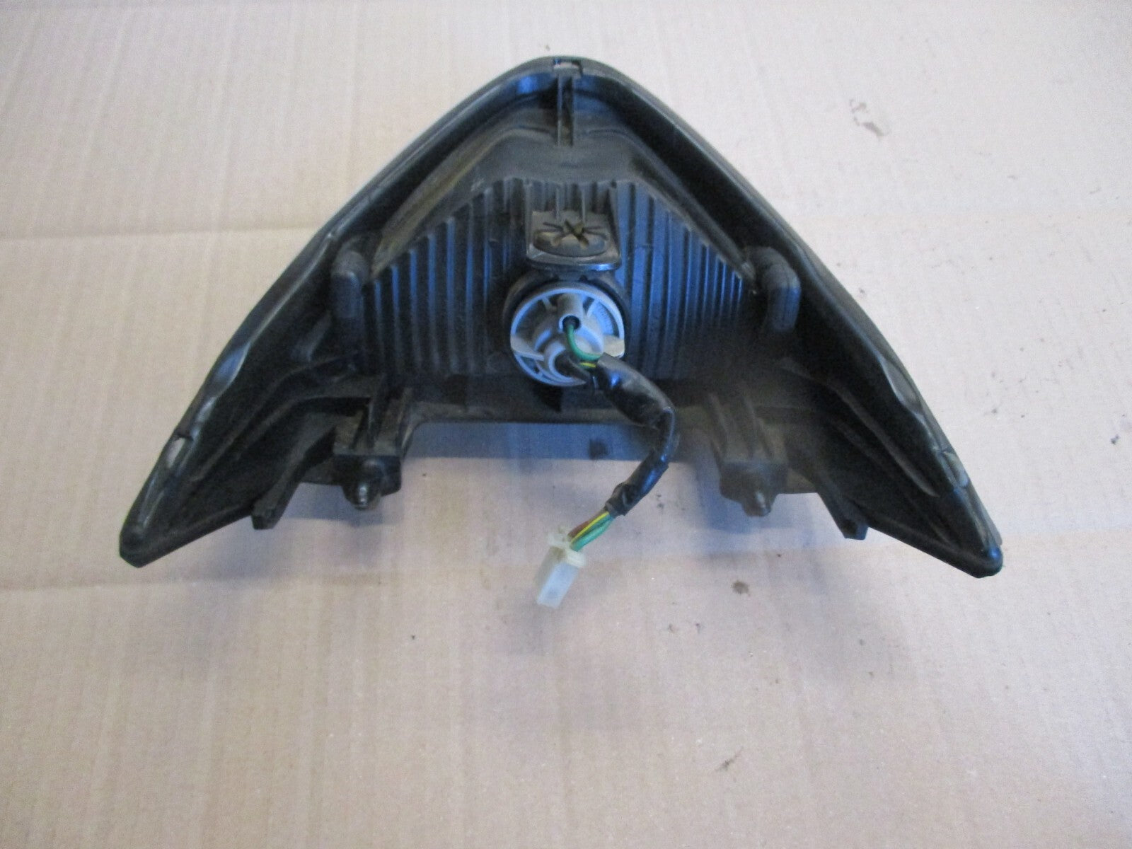 Feu arrière pour Honda 125 CBR - JC34 - 2006 - 8852 kms