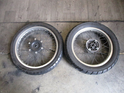 Roues de 650 SLR pour montage super motard Honda 650 NX Dominator - RD02 - RD08A