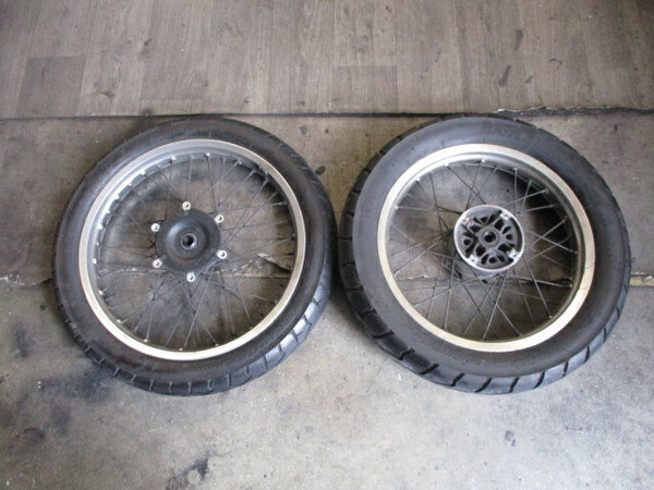 Roues de 650 SLR pour montage super motard Honda 650 NX Dominator - RD02 - RD08A