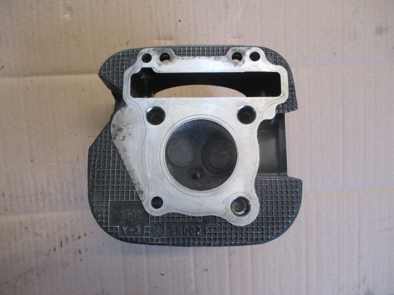 Culasse pour Yamaha  125 TW - DE01 - DE054 (se monte sur 125 XT et 125 SR)
