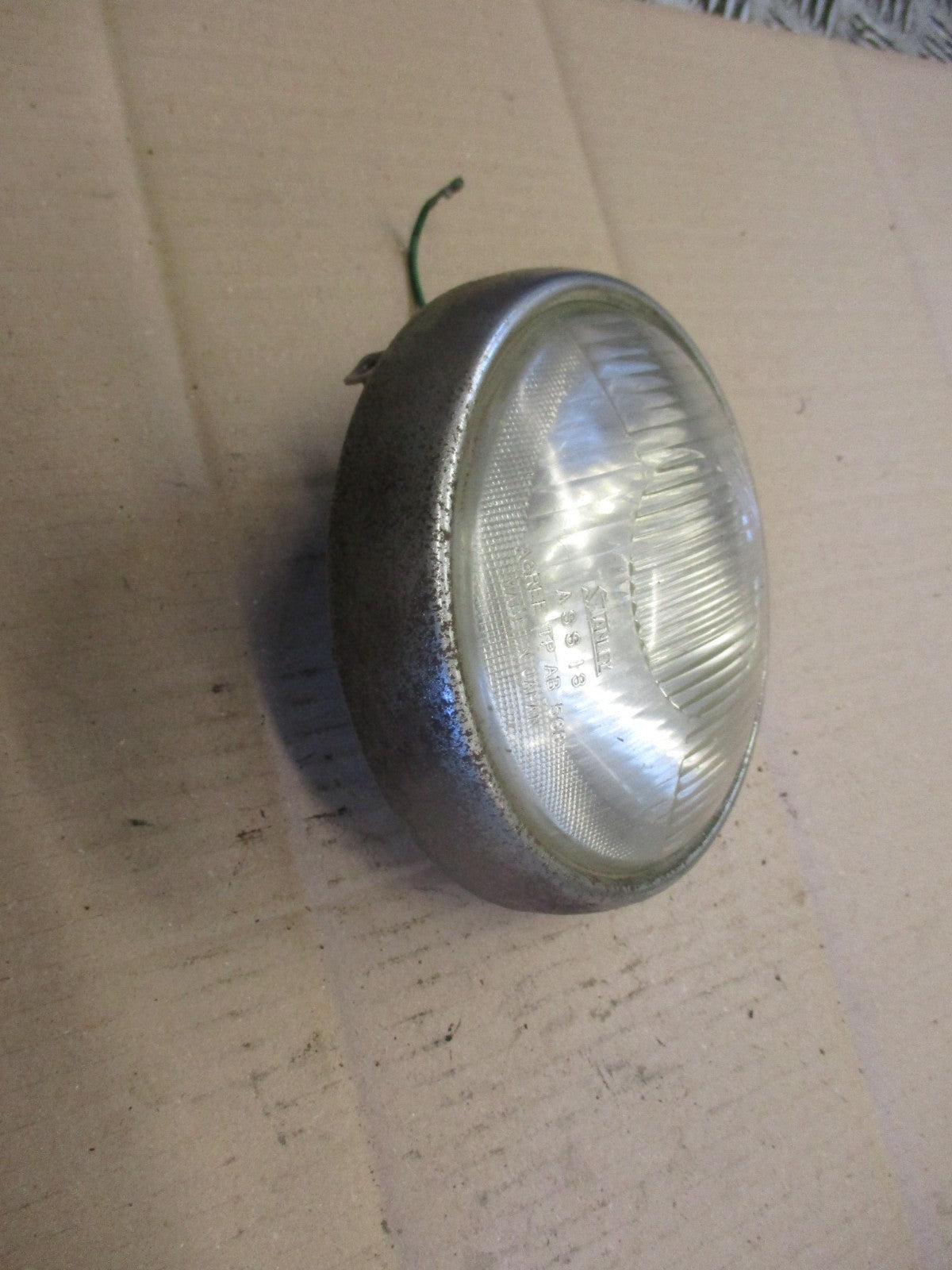 Optique TP AB 568 + cerclage de phare pour Honda 125 CBT - CB125T - 125 Twin