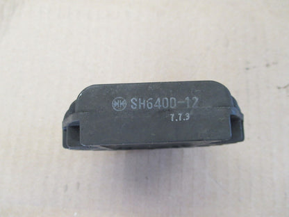 Régulateur référence SH640D-12 pour Suzuki 650 XF Freewind