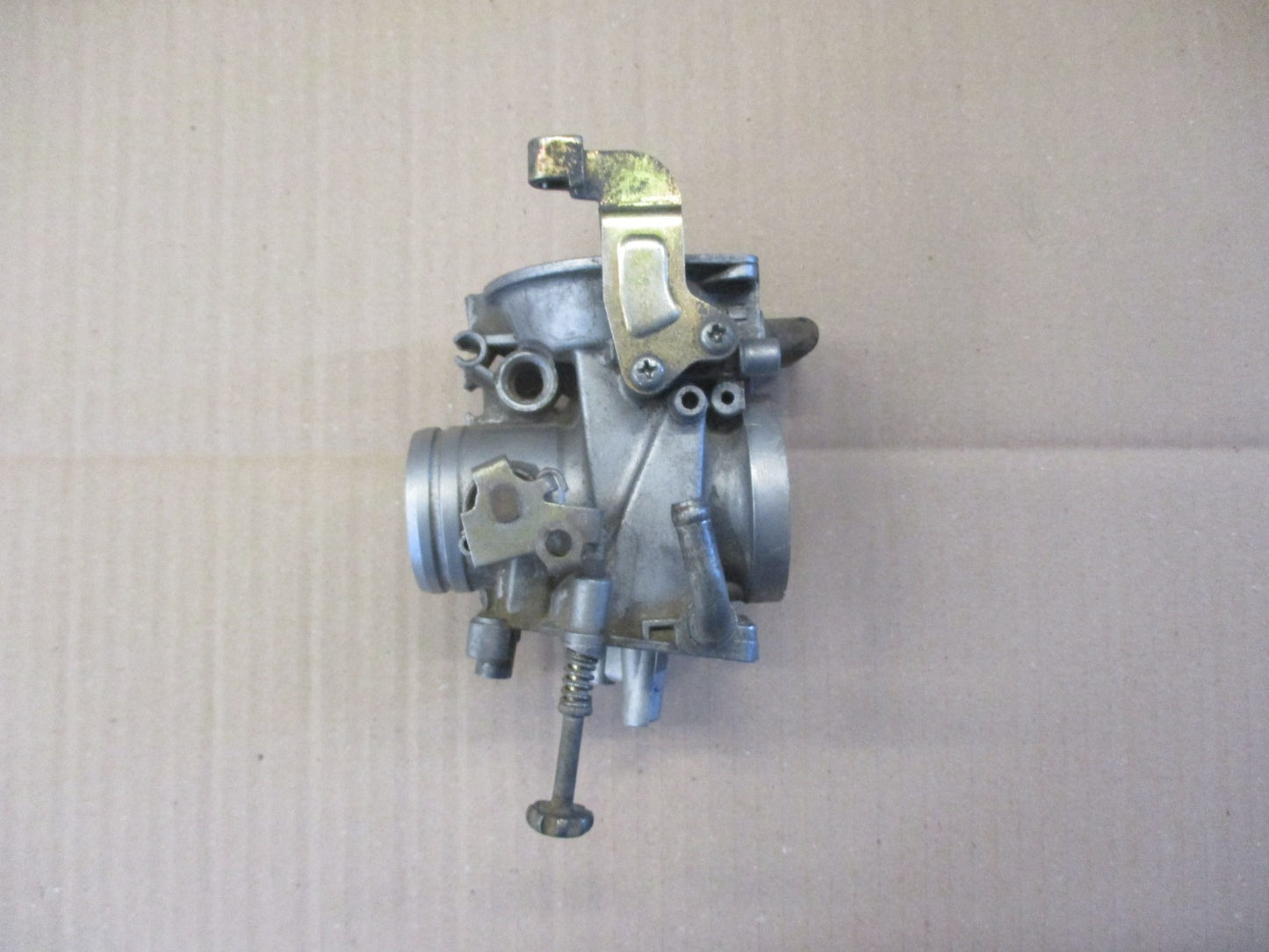 Corps de carburateur  Suzuki 650 DR RS SE - SP42A