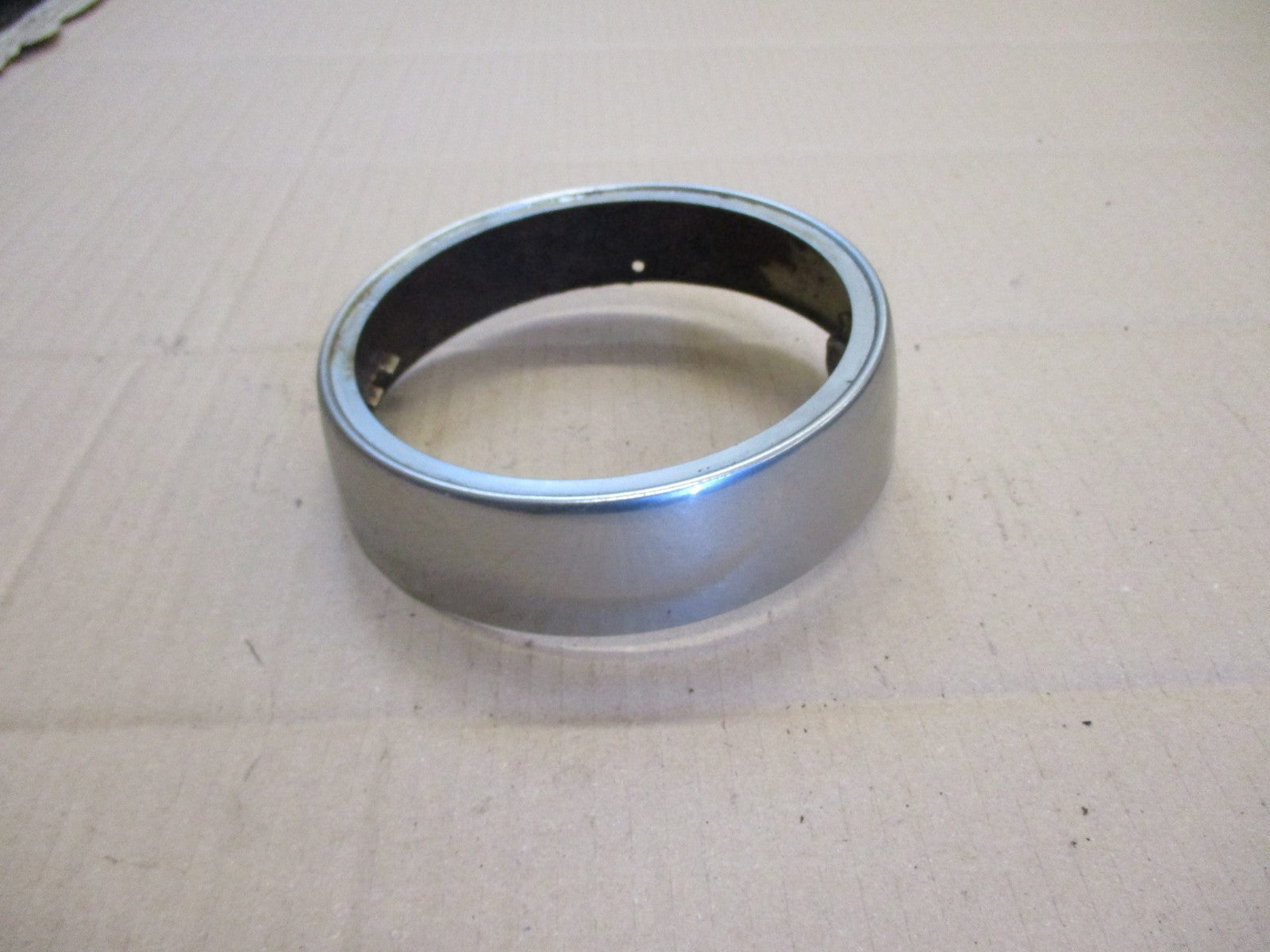 Cerclage de phare pour Yamaha 125 AT1 - AT2