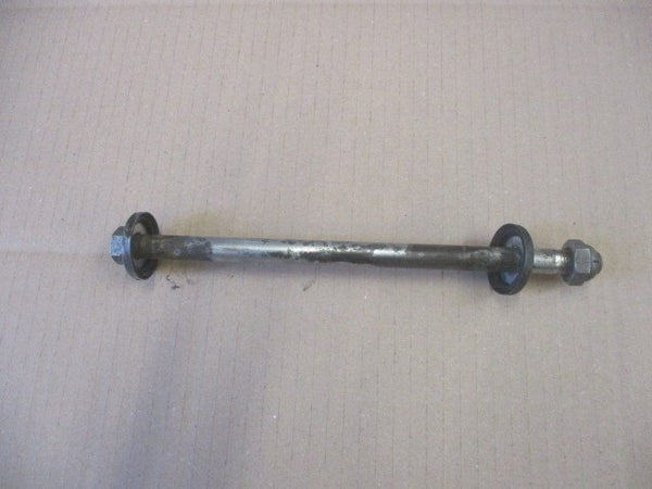 Axe de bras oscillant + collerettes pour Suzuki 125 TS - 1976