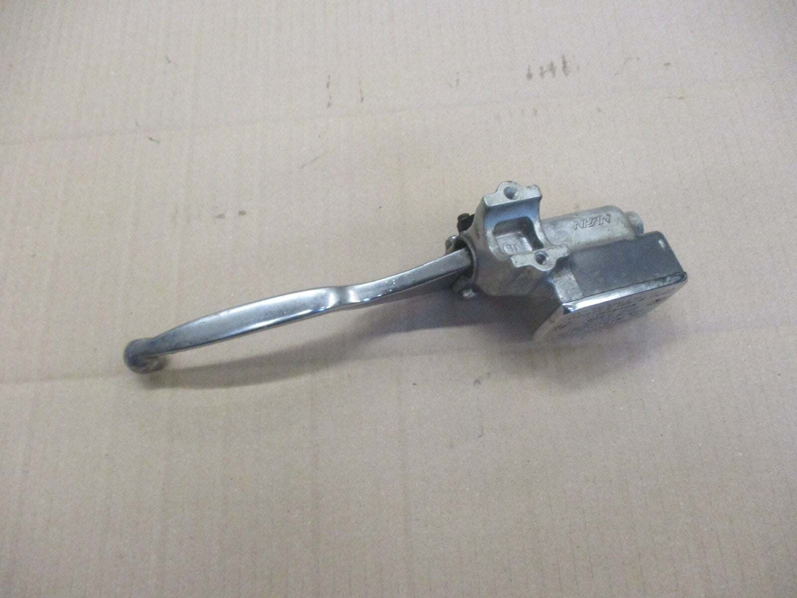 Maitre cylindre de frein avant pour Suzuki 1400 VS Intruder - VX51L