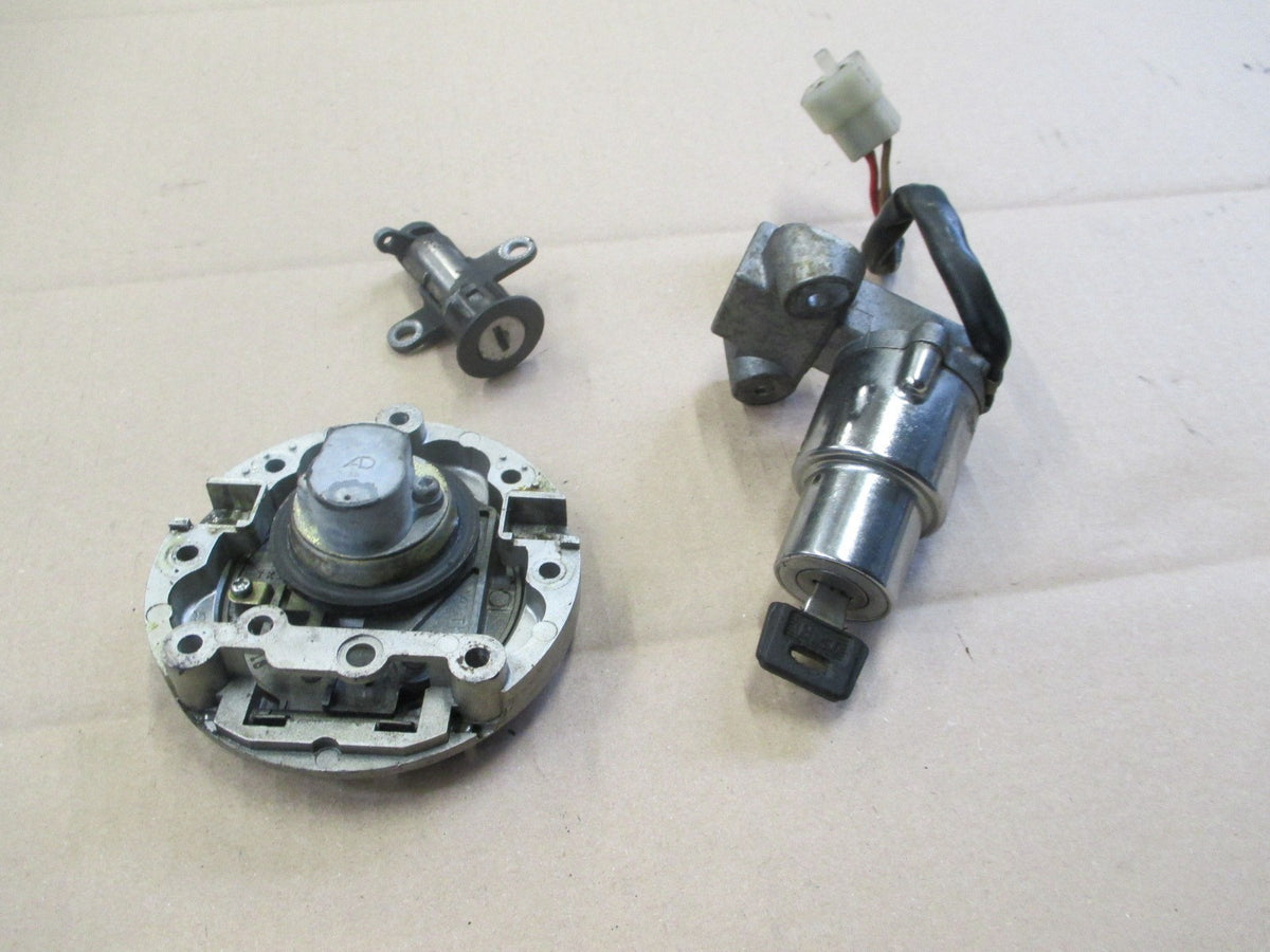 Nieman + bouchon + serrure de selle pour Yamaha 750 FZX - 2JE - 4AM