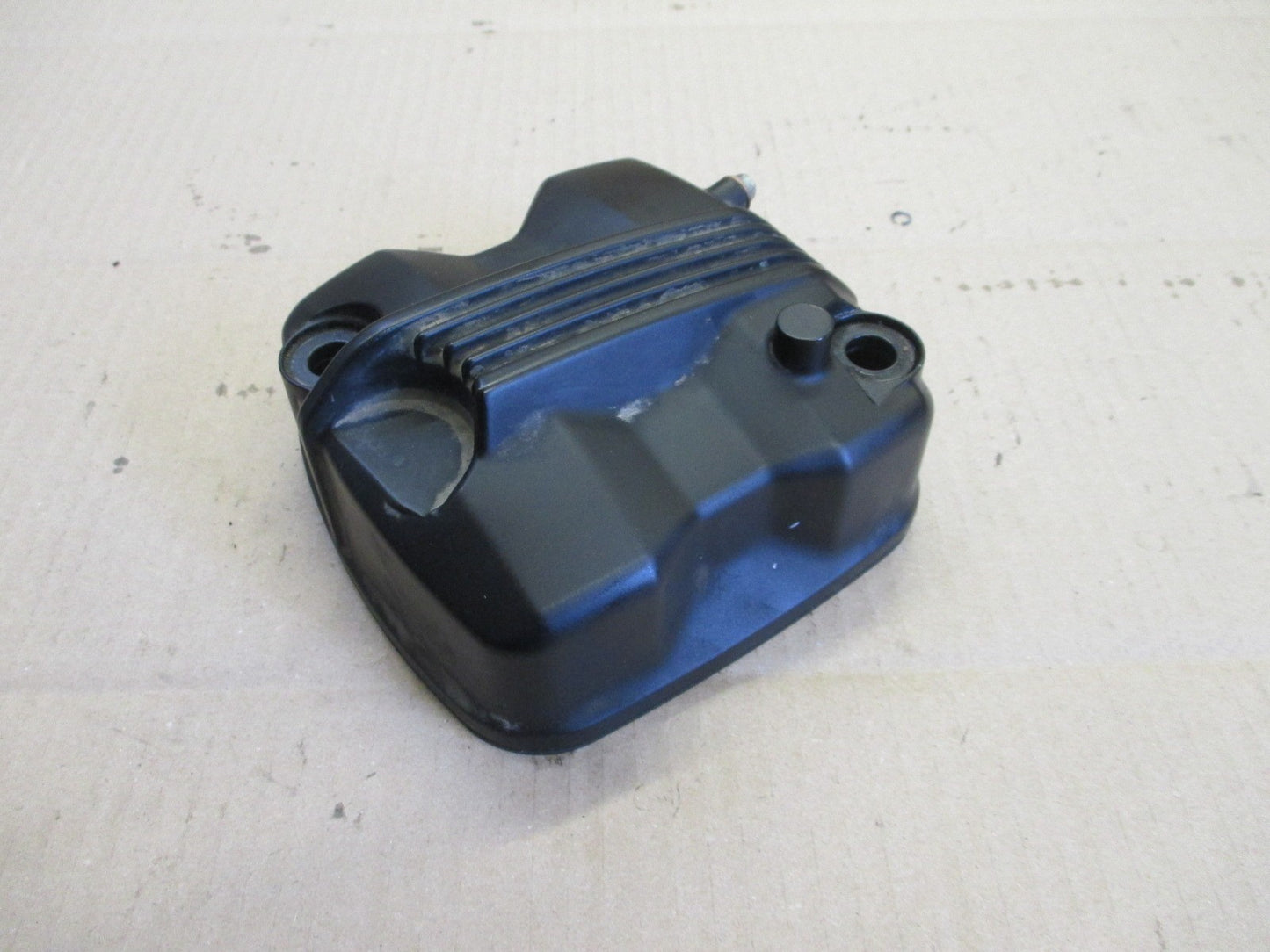 Couvre culasse pour Honda 125 CBF - JC74