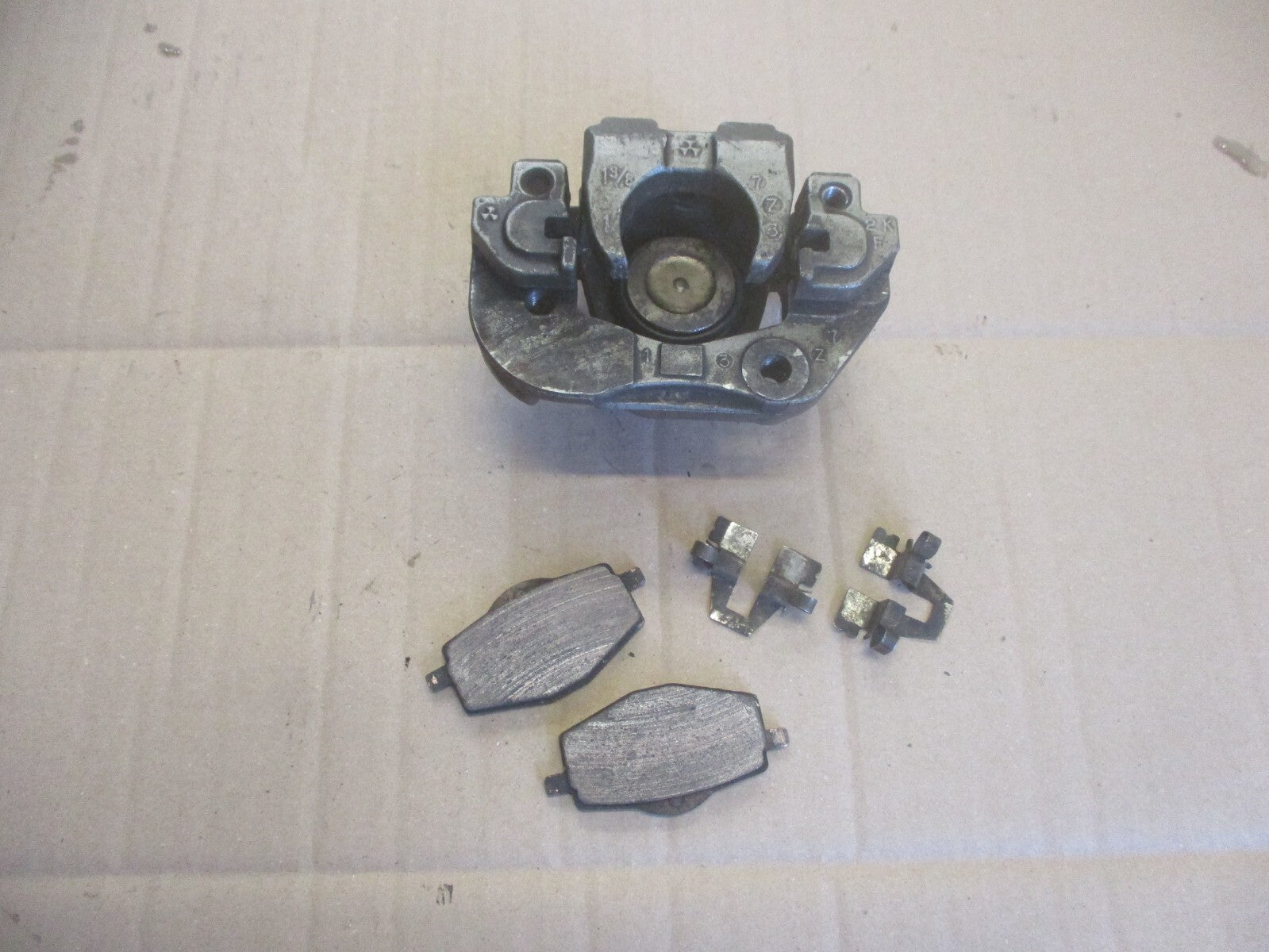 Etrier de frein arrière Yamaha 600 XT XTE XTZ - 2KF - 3AJ - 3TB - 4PT - DJ02