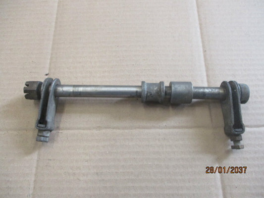 Axe de roue arrière pour Yamaha 125 DTF - DTE - 1F9 - 1G0